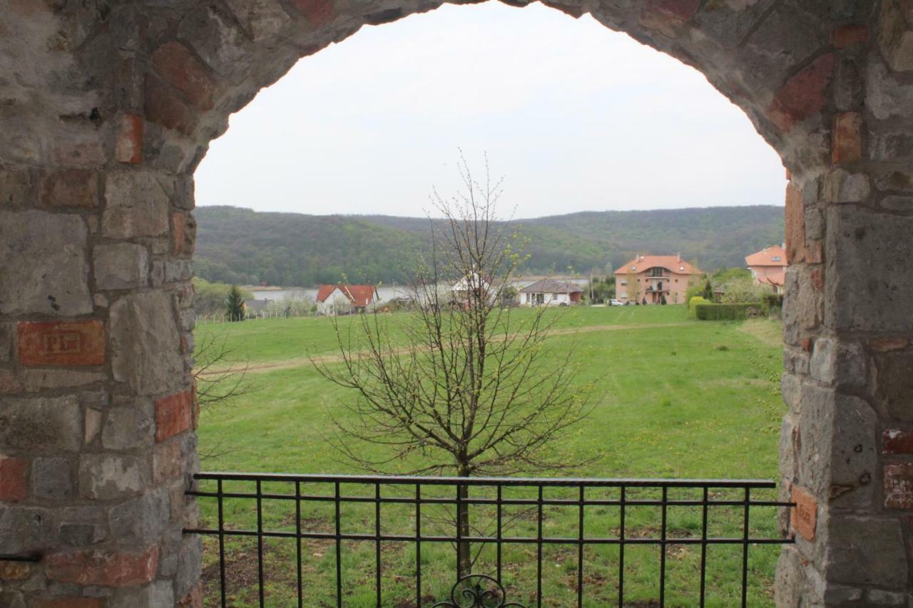 Ferienwohnung Magtar Vendeghaz Harsány Exterior foto